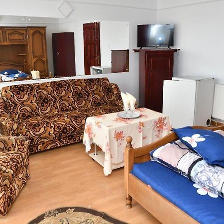 Casa Simescu I Hostel Caransebeş Εξωτερικό φωτογραφία