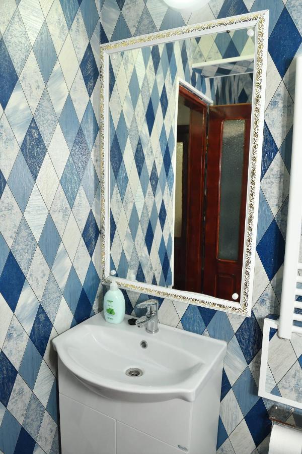 Casa Simescu I Hostel Caransebeş Εξωτερικό φωτογραφία